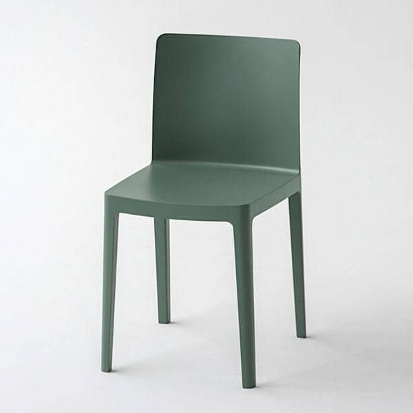 כיסא ÉlÉMENTAIRE (יסודי): לא מרשים מדי, לא דיסקרטי מדי, מאוזן לחלוטין.