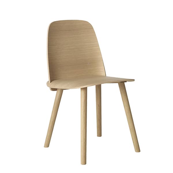 NERD椅子，靠背和座椅以无形方式组装。 Muuto