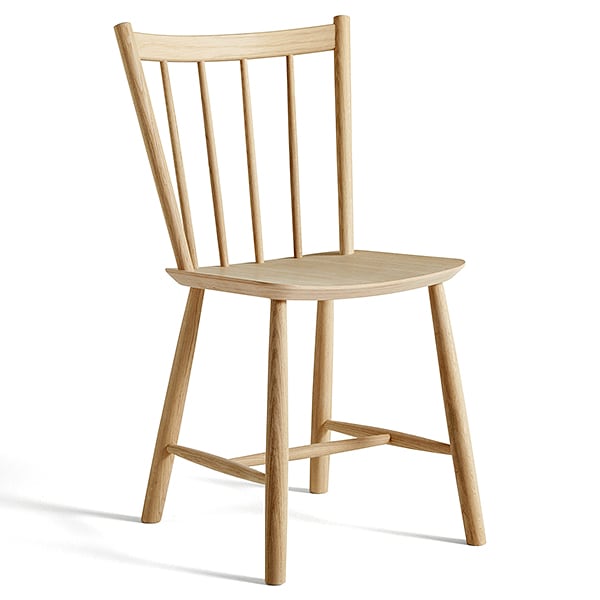 Chaise en bois minimaliste et intemporelle J41 sans accoudoirs, par HAY