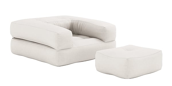 CUBIC, en futon lenestol konvertible til en puff eller komfortabel og koselig seng, for voksne