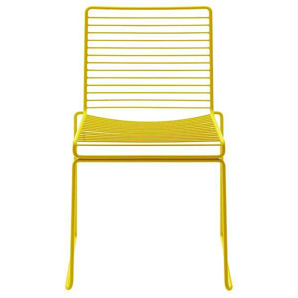 HEE Chair por HAY é leve, resistente e empilhável - uma bela escolha de cores